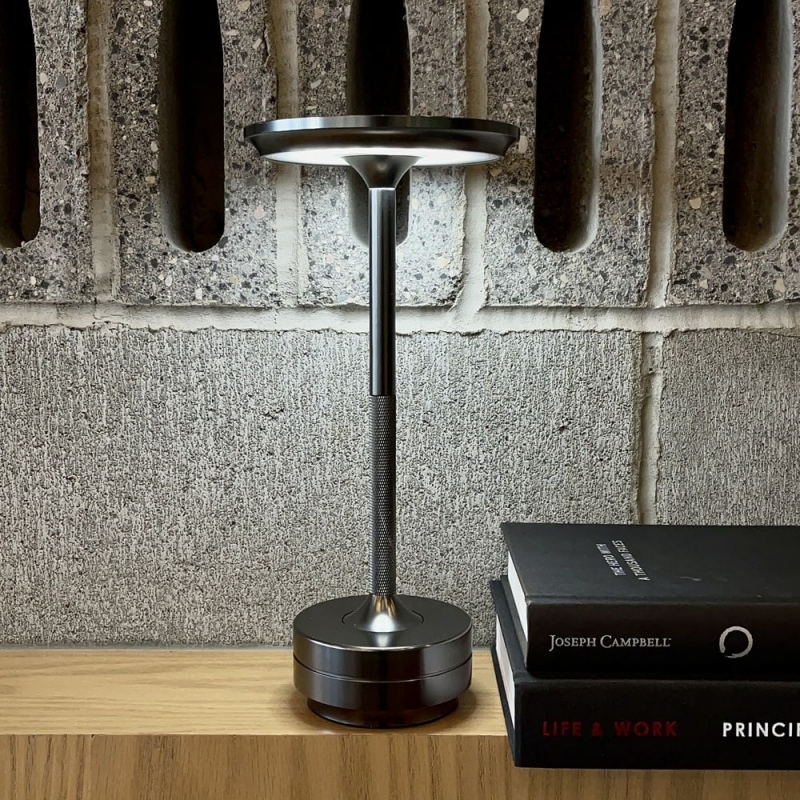 Mia Minimalist Battery Operated Led Table Lamp